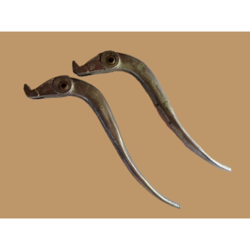 Рибки керма (ручки витискні) на мотоцикл М-72 (пара) Рибки керма (ручки витискні) на мотоцикл М-72 (пара)