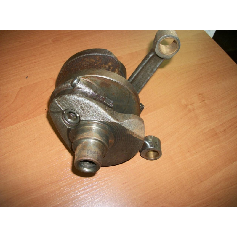 КОЛЕНВАЛ НА МОТОЦИКЛ МТ (ДНІПР) КМЗ СРСР КОЛЕНВАЛ НА МОТОЦИКЛ МТ (ДНІПР) КМЗ СРСР